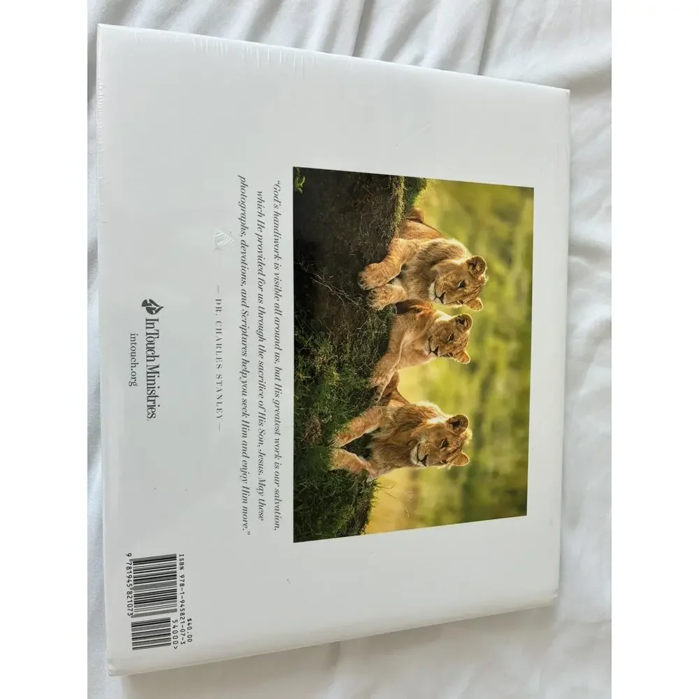 Landscapes of His Grace : A Visual Devotional by In Touch Ministries (2017,...